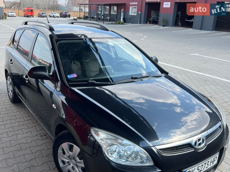 Универсал Hyundai i30 2008 в Дубно