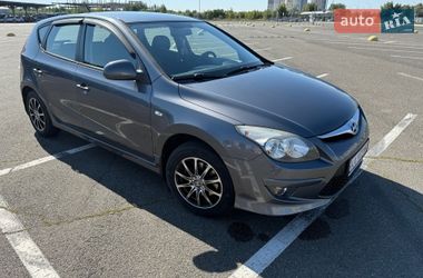 Хэтчбек Hyundai i30 2010 в Киеве