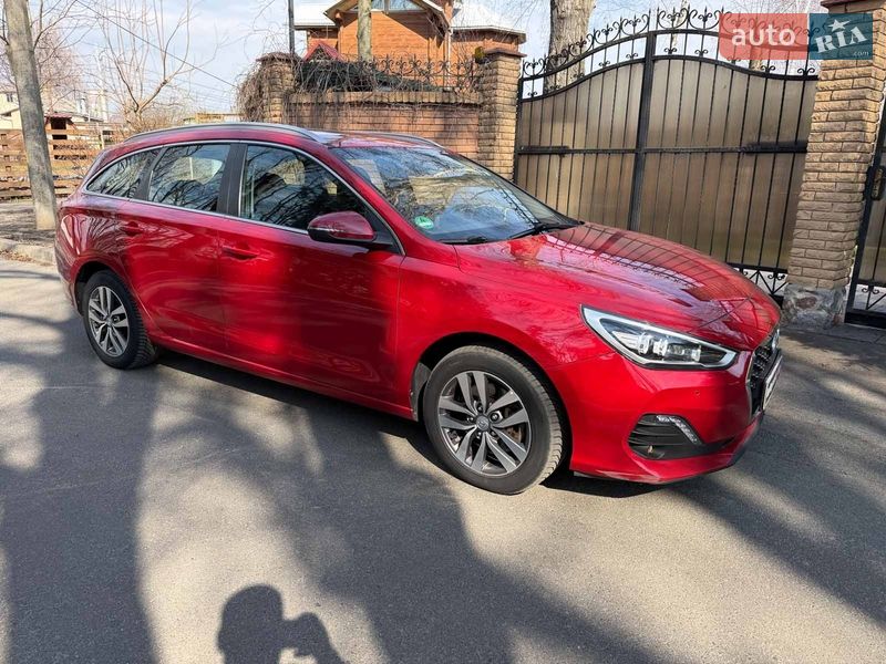 Универсал Hyundai i30 2020 в Киеве фото 4 Универсал Hyundai i30 2020 в Киеве