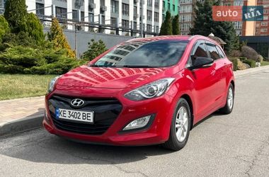Универсал Hyundai i30 2012 в Днепре
