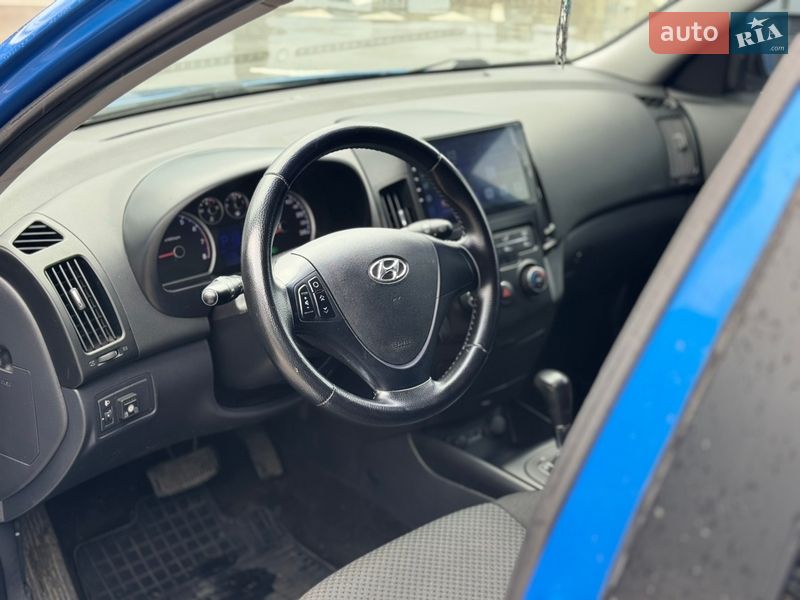 Хэтчбек Hyundai i30 2010 в Киеве