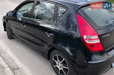 Хетчбек Hyundai i30 2011 в Дніпрі