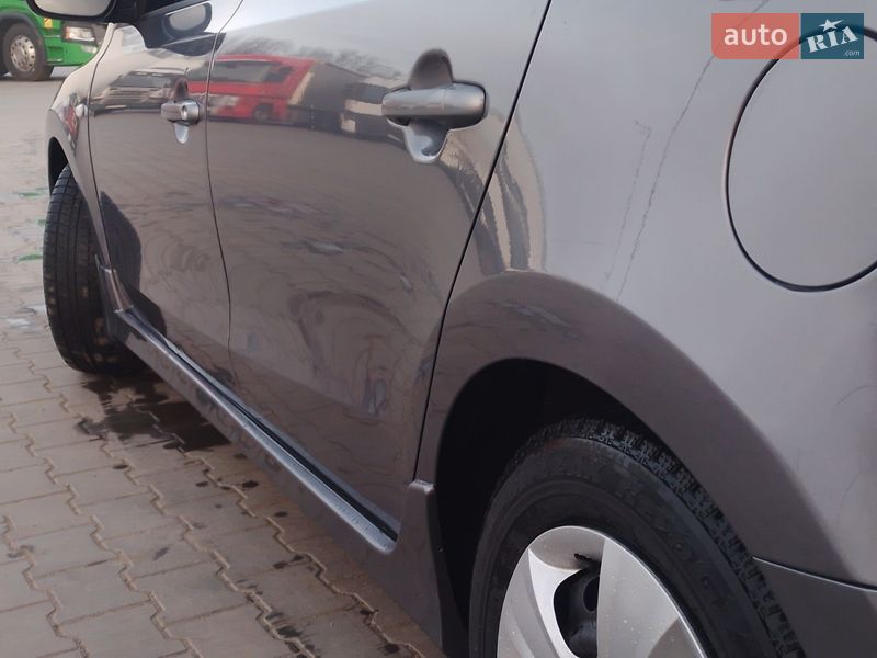 Универсал Hyundai i30 2011 в Желтых Водах