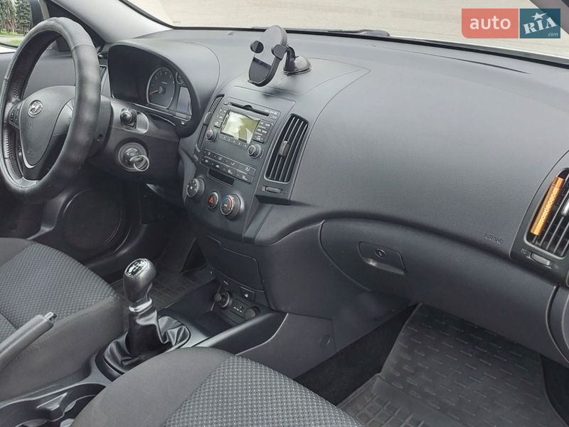 Хэтчбек Hyundai i30 2010 в Николаеве