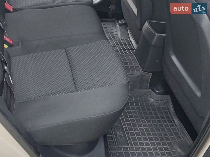 Хэтчбек Hyundai i30 2010 в Николаеве