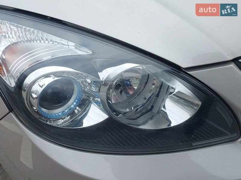 Хэтчбек Hyundai i30 2010 в Николаеве