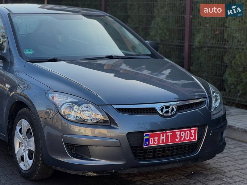 Хэтчбек Hyundai i30 2009 в Вознесенске