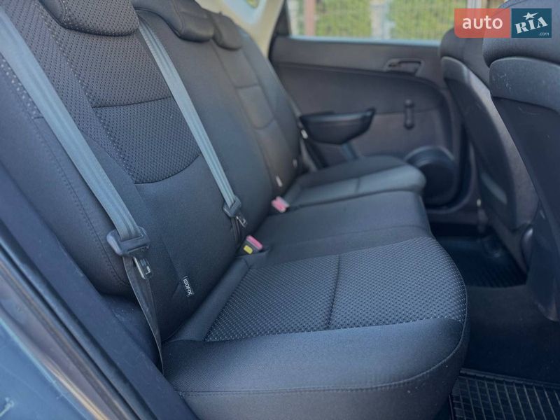 Хэтчбек Hyundai i30 2009 в Вознесенске