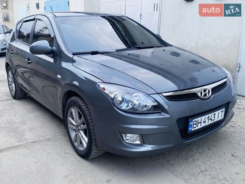 Хэтчбек Hyundai i30 2008 в Одессе