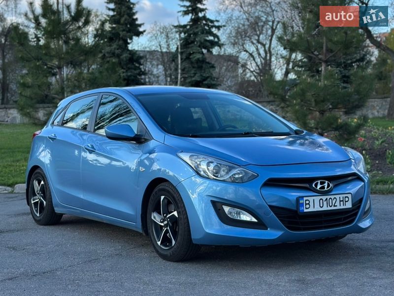 Хэтчбек Hyundai i30 2013 в Горишних Плавнях фото Хэтчбек Hyundai i30 2013 в Горишних Плавнях