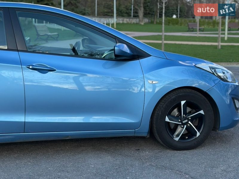 Хэтчбек Hyundai i30 2013 в Горишних Плавнях фото 5 Хэтчбек Hyundai i30 2013 в Горишних Плавнях