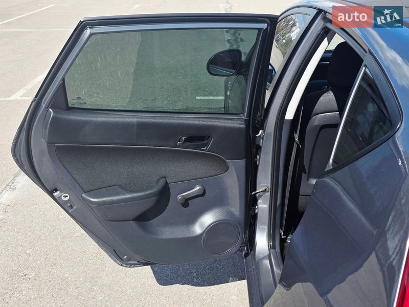 Хэтчбек Hyundai i30 2011 в Киеве фото 81 Хэтчбек Hyundai i30 2011 в Киеве