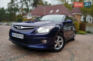 Хэтчбек Hyundai i30 2011 в Житомире