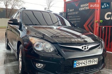 Универсал Hyundai i30 2011 в Кривом Роге