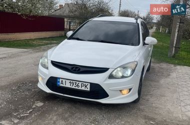 Універсал Hyundai i30 2010 в Олександрівці