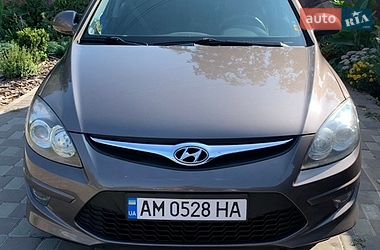 Хэтчбек Hyundai i30 2011 в Овруче