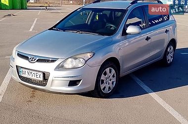 Универсал Hyundai i30 2009 в Каменец-Подольском