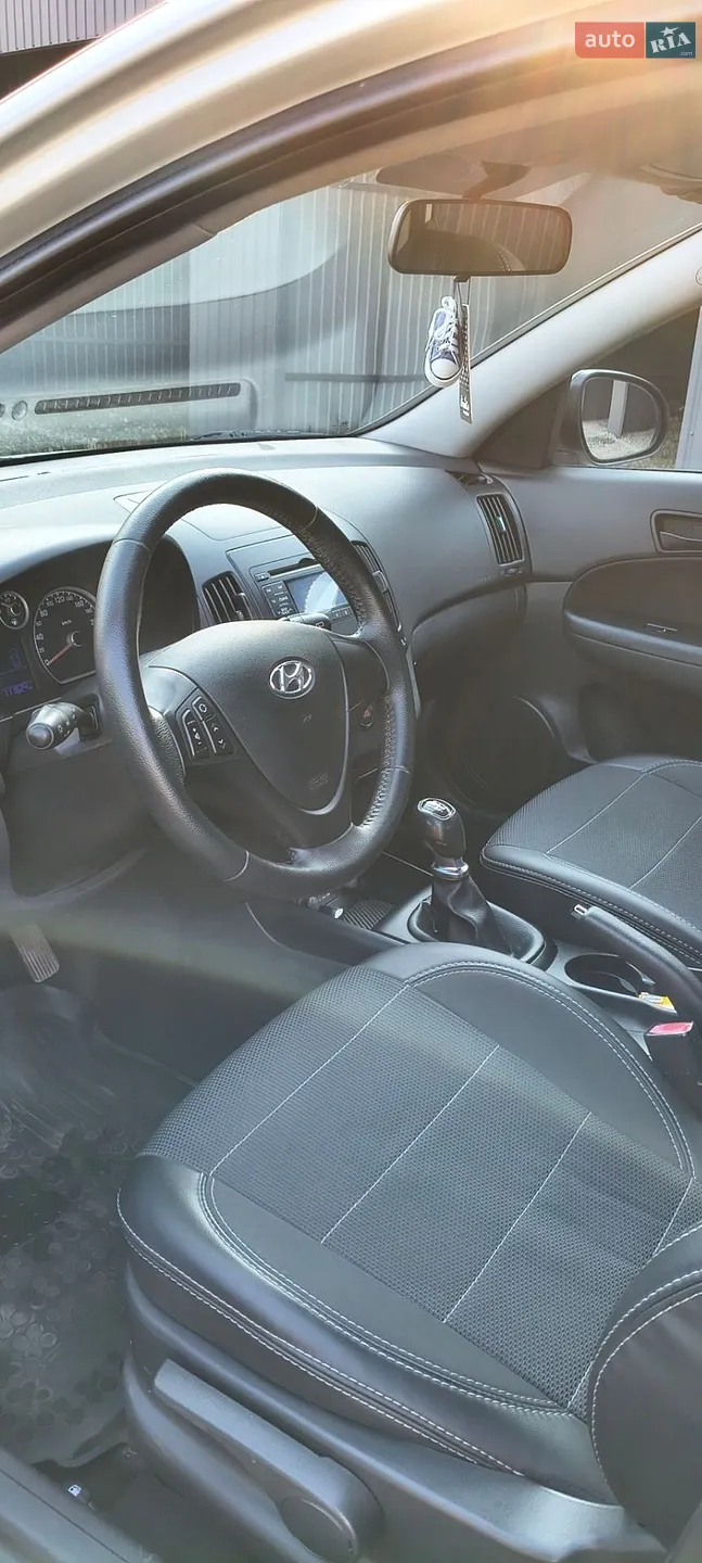 2010 Hyundai i30 - мініатюра 13