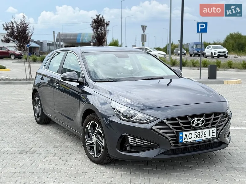 Hyundai i30 2021
