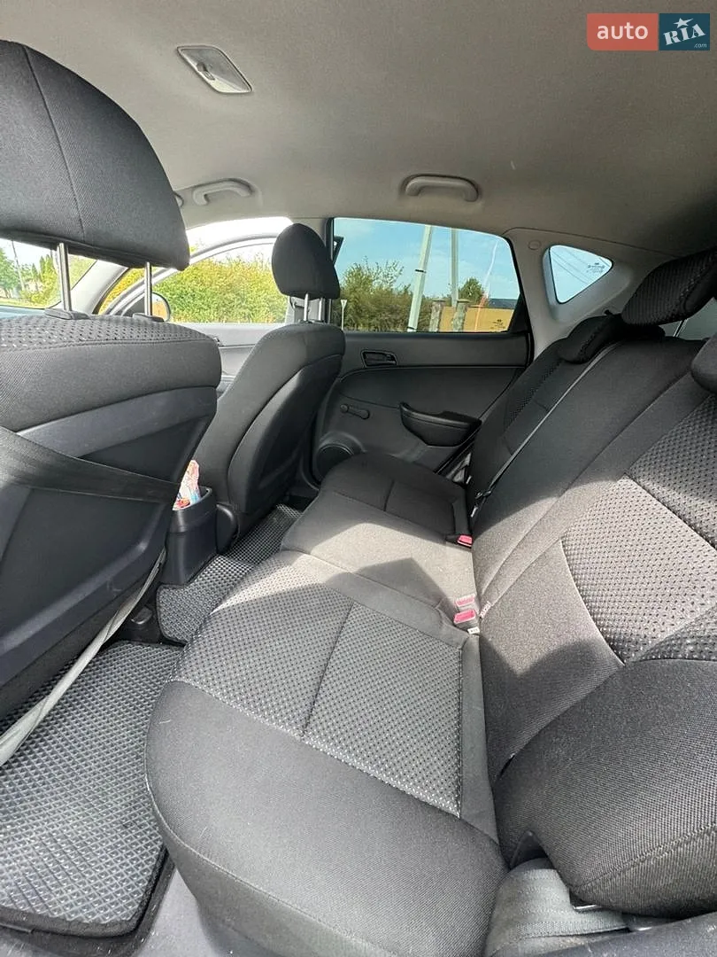 2011 Hyundai i30 - мініатюра 16