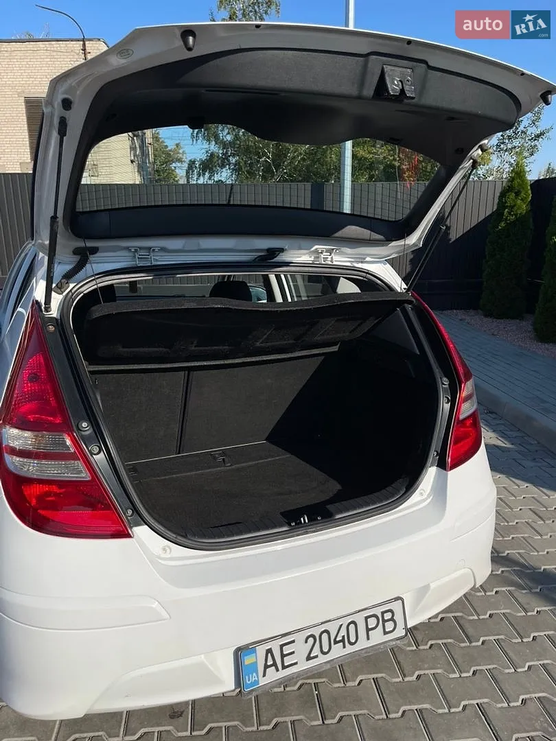 2010 Hyundai i30 - мініатюра 16