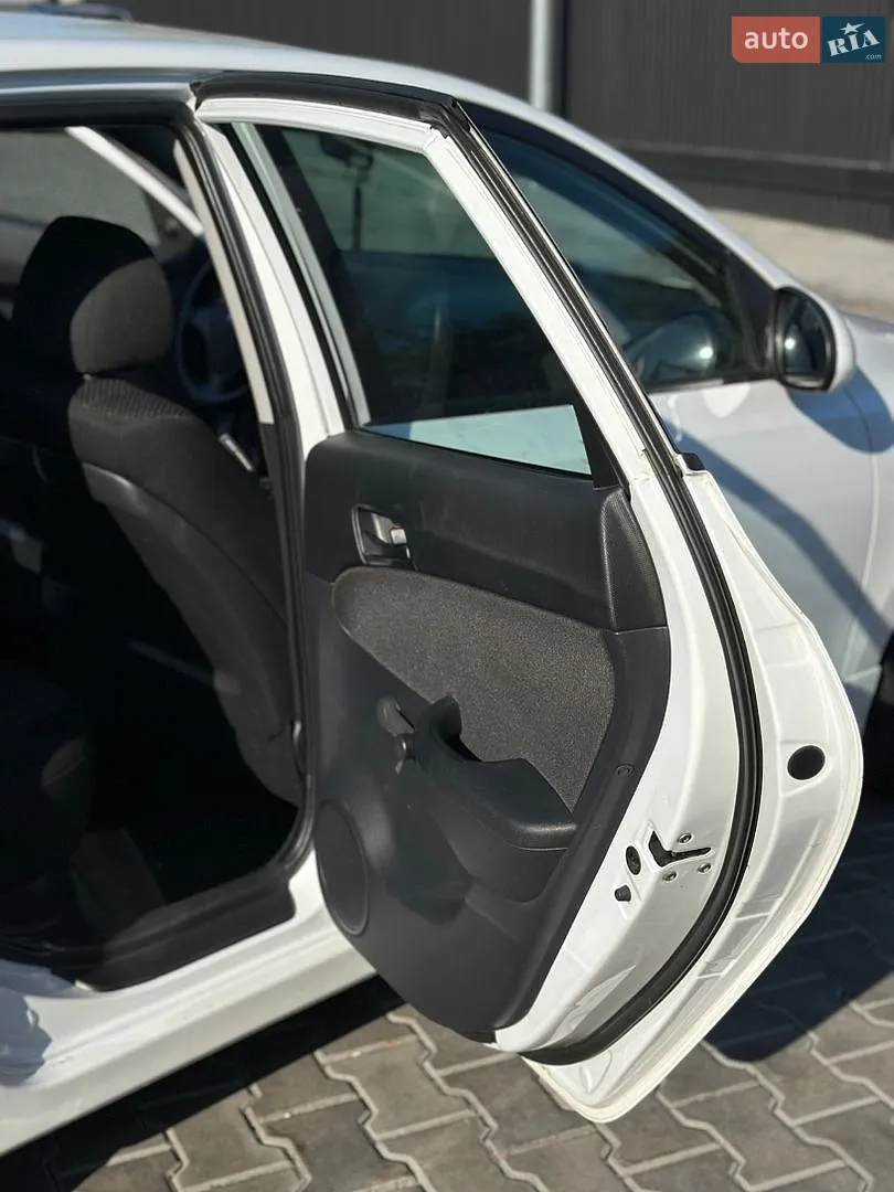 2010 Hyundai i30 - мініатюра 15
