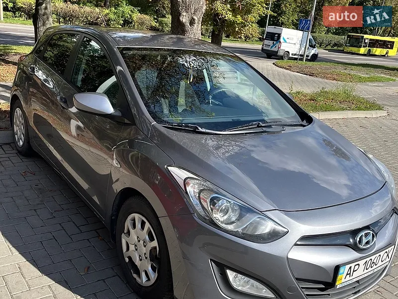Hyundai i30 2013