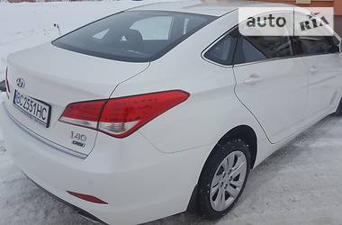 Седан Hyundai i40 2012 в Дрогобыче