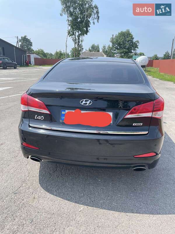 Седан Hyundai i40 2013 в Романіву