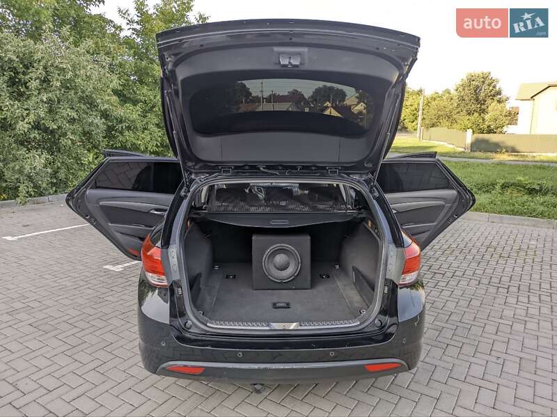 Универсал Hyundai i40 2011 в Дубно