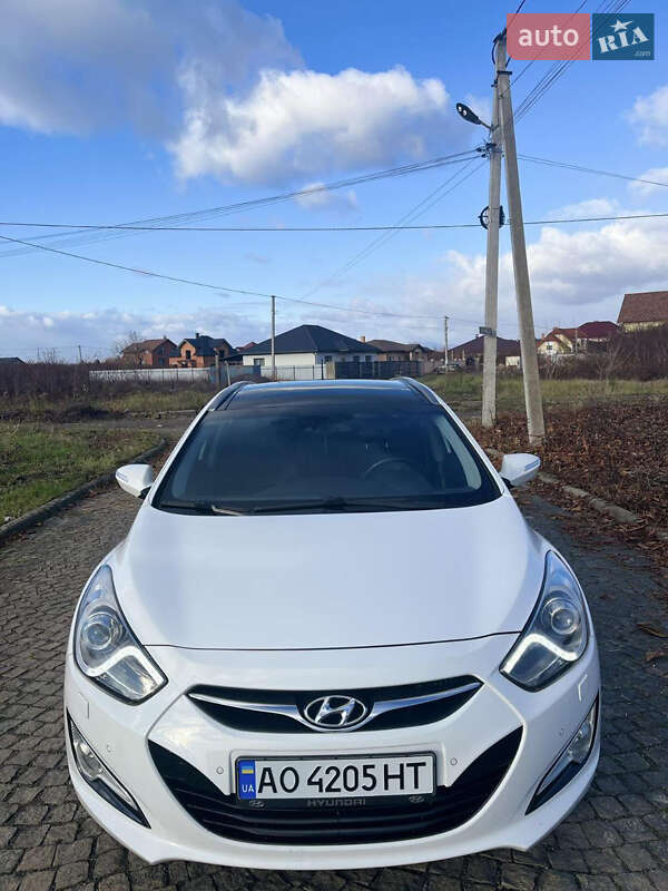 Универсал Hyundai i40 2011 в Мукачево