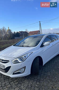 Универсал Hyundai i40 2011 в Мукачево