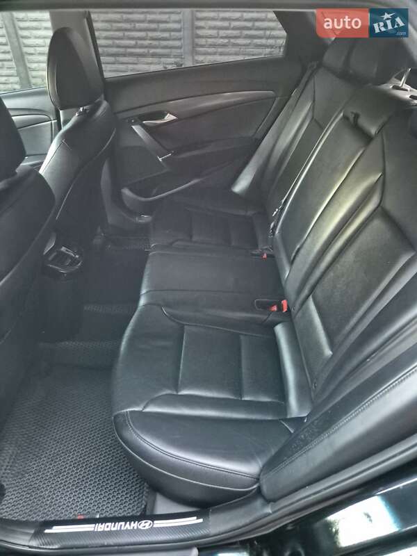 Універсал Hyundai i40 2011 в Кривому Розі