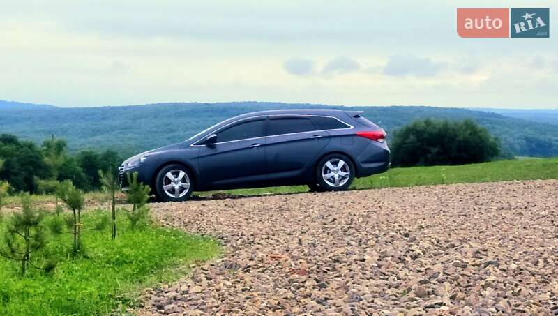 Универсал Hyundai i40 2015 в Черновцах