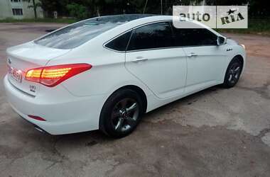 Седан Hyundai i40 2012 в Львові