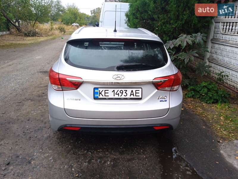 Универсал Hyundai i40 2012 в Иларионовом