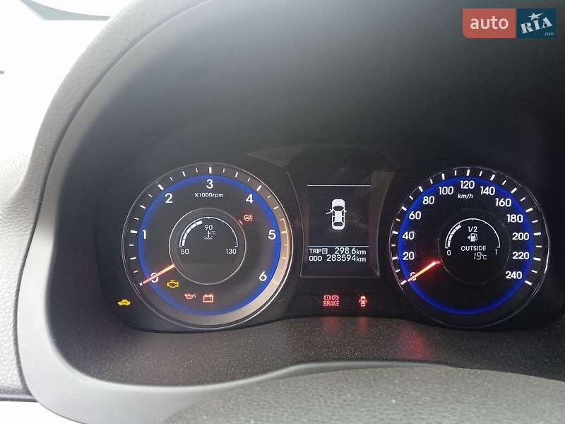 Универсал Hyundai i40 2012 в Иларионовом