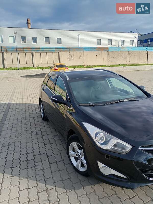 Универсал Hyundai i40 2012 в Шептицькому