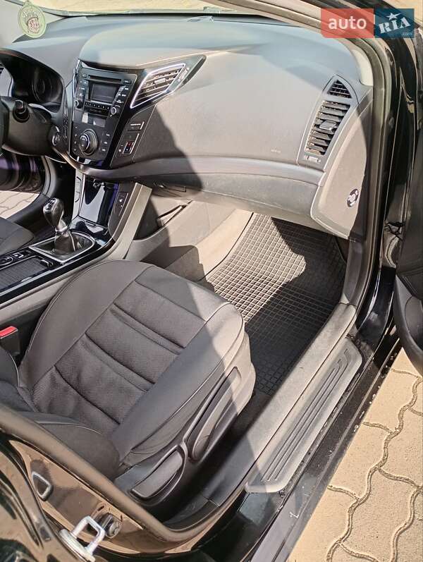 Универсал Hyundai i40 2012 в Шептицькому