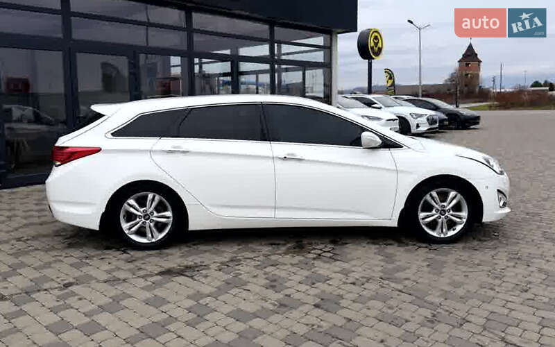 Универсал Hyundai i40 2011 в Мукачево