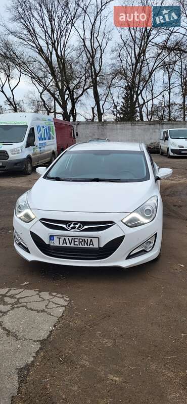 Универсал Hyundai i40 2012 в Одессе