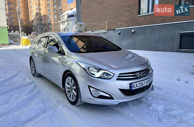 Универсал Hyundai i40 2011 в Киеве