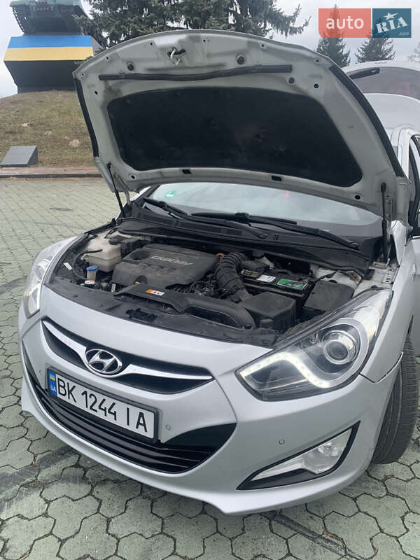 Универсал Hyundai i40 2014 в Дубно