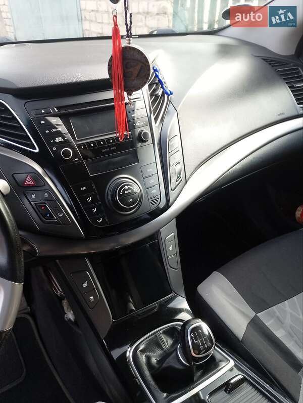 Универсал Hyundai i40 2011 в Барановке фото 3 Универсал Hyundai i40 2011 в Барановке