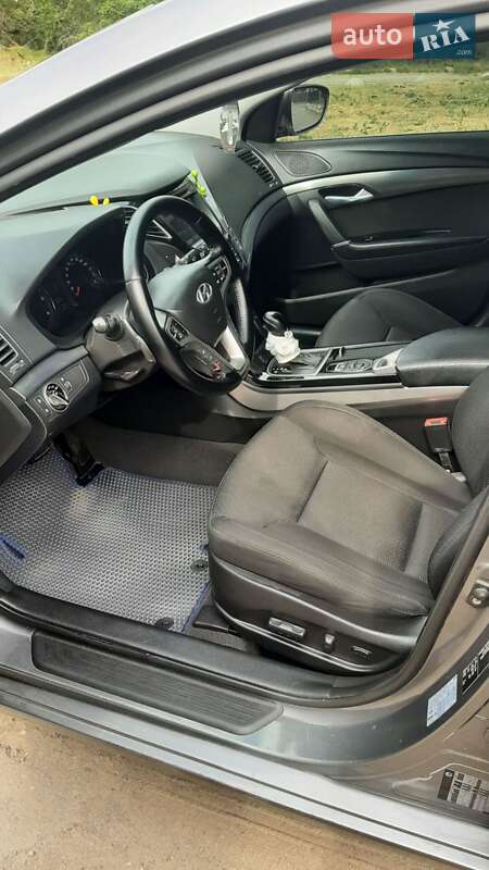 Универсал Hyundai i40 2012 в Запорожье