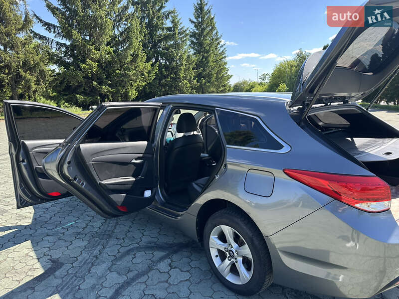 Универсал Hyundai i40 2014 в Дубно