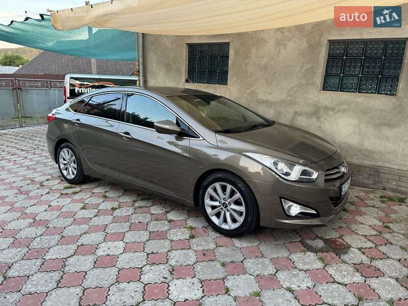Седан Hyundai i40 2011 в 