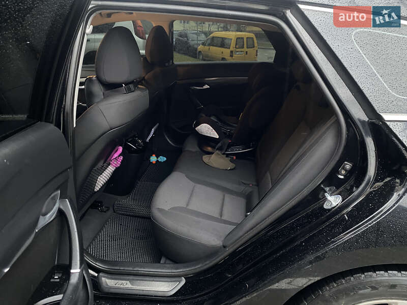 Универсал Hyundai i40 2013 в Львове