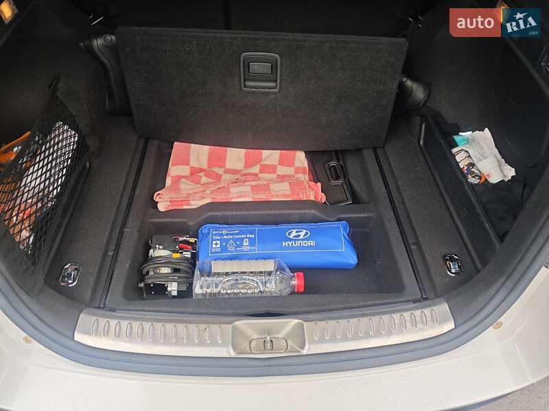 Универсал Hyundai i40 2014 в Днепре фото 23 Универсал Hyundai i40 2014 в Днепре