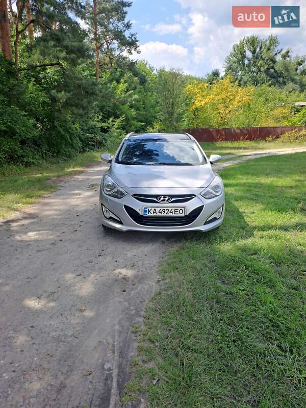 Универсал Hyundai i40 2012 в Киеве